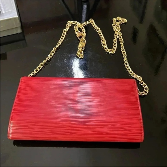 Louis Vuitton Epi long wallet in red - Picture 13 of 16